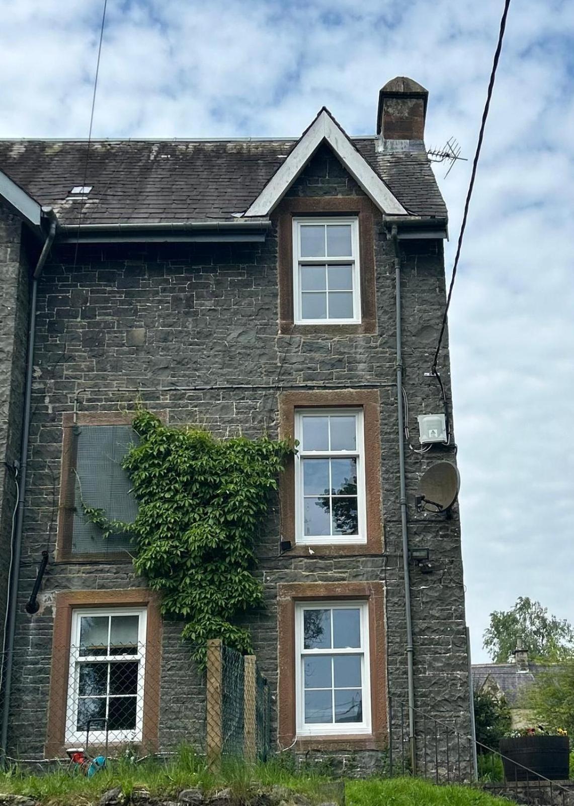 Clarefoot Cottage Moffat Exterior photo